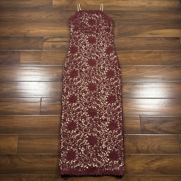 Antonio Melani Women's Size 0 Zifandel Nancy Schiffli Lace Sheath Dress - Picture 2 of 14